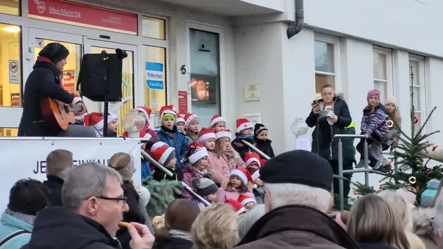 Weihnachtsmarkt rund um den Dorfladen im Advent 2025 – Aufnahme 5