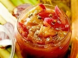 Rhabarber Chutney &ndash; Rezept des Monats Mai 2022